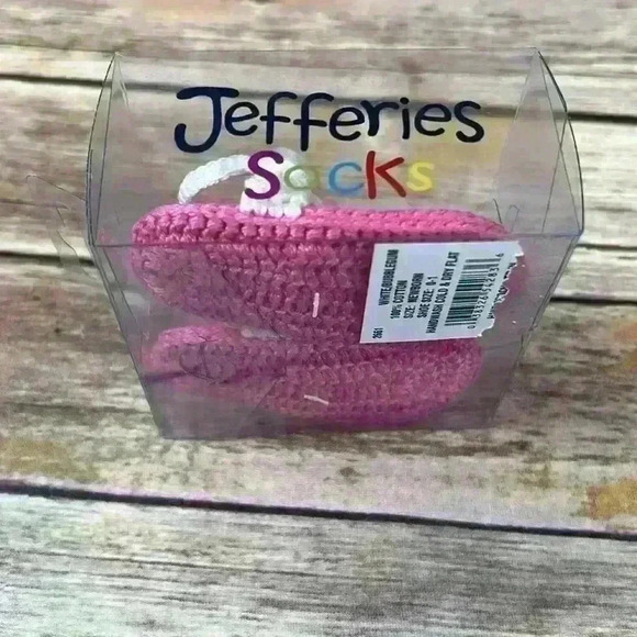 Jeffries Socks Newborn Crochet Sandals | Pink and White - Picture 4 of 5